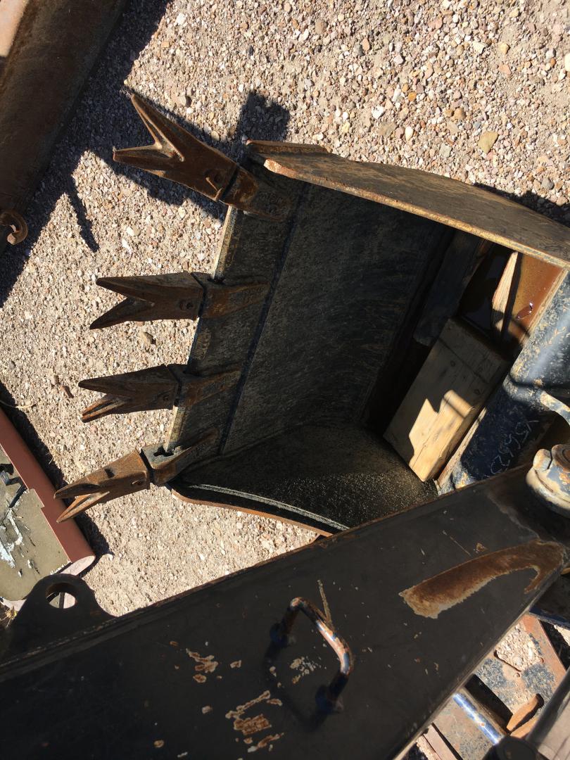 ./imagenes/INVOICE/2019/16378/MINIEXCAVADORA JOHN DEERE 35G PARA PARTES (29).JPG